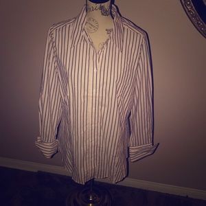Women’s dress shirt